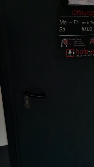 Frohe Weihnachten und einen guten Rutsch ins neue Jahr wünschen wir euch! Ab dem 5.1.26 sind wir wieder für euch im Einsatz! #holsab #hannover #gronau #lagerverkauf #büromöbel #gebrauchtebüromöbel #ergonomie #homeoffice #homeoffice #nachhaltigkeit #schreibtische #drehstühle